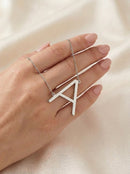 Colar com Letra Inicial Grande Banhado a Ouro 18K e Prata 925
