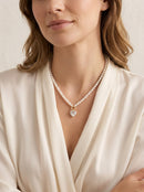 Colar Choker de Pérolas com Coração de Cristal