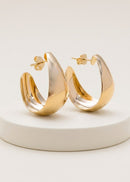 Argola Meia Volta Banhada a Ouro 18K